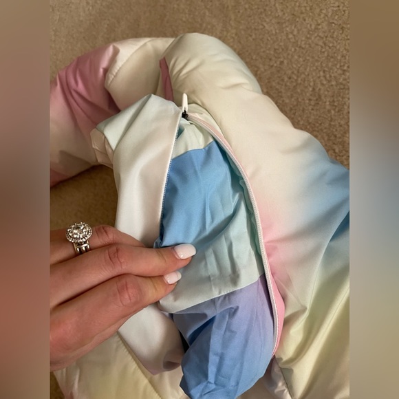 All in Motion Girl Short Puffer Jacket Winter Coat Rainbow Print Sz S 6 / 6X - Picture 7 of 8